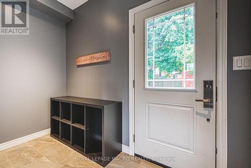 25 Orchard Hill, Hamilton, ON - Indoor Photo Showing Other Room