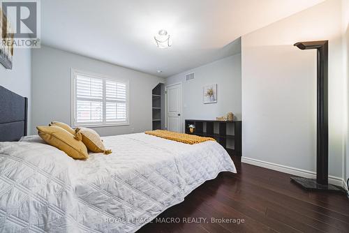 25 Orchard Hill, Hamilton, ON - Indoor Photo Showing Bedroom