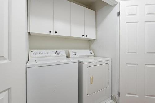 Salle de lavage - 1-2408 Rue Des Grisons, Laval (Vimont), QC - Indoor Photo Showing Laundry Room