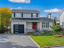 221 Rue Louis-Berlinguet  Varennes, QC J3X 1L4