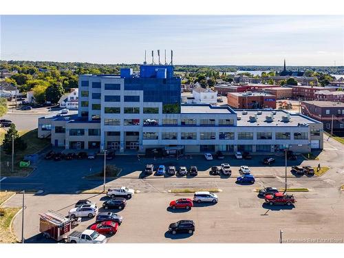 275 Main St, Bathurst, NB 