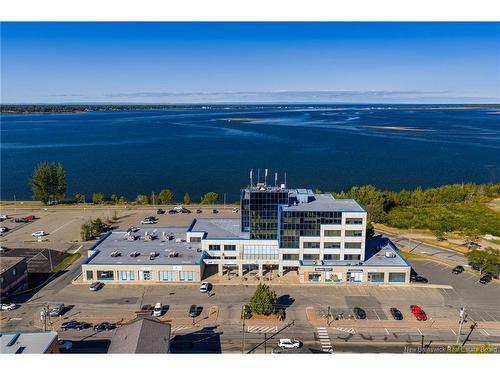 275 Main St, Bathurst, NB 