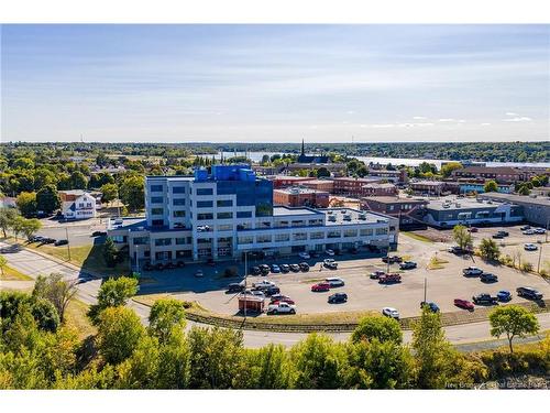 275 Main St, Bathurst, NB 