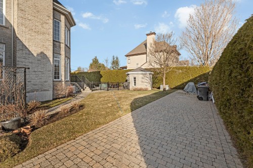 Backyard - 451 Boul. De Fontainebleau, Blainville, QC - Outdoor