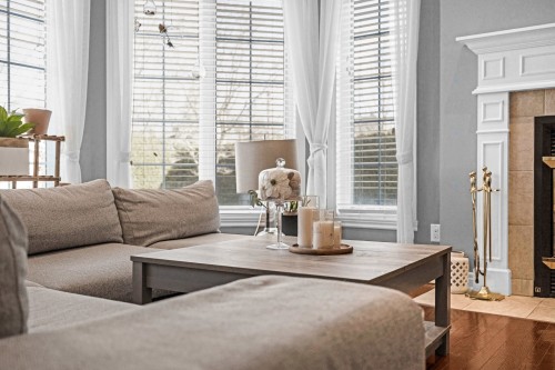 Living room - 451 Boul. De Fontainebleau, Blainville, QC - Indoor Photo Showing Living Room