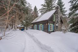 1330 Mtée Gagnon  Val-David, QC J0T 2N0