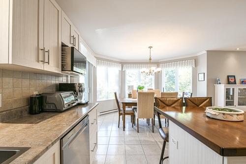 Cuisine - 565 Rue Des Plaines, Sainte-Adèle, QC - Indoor
