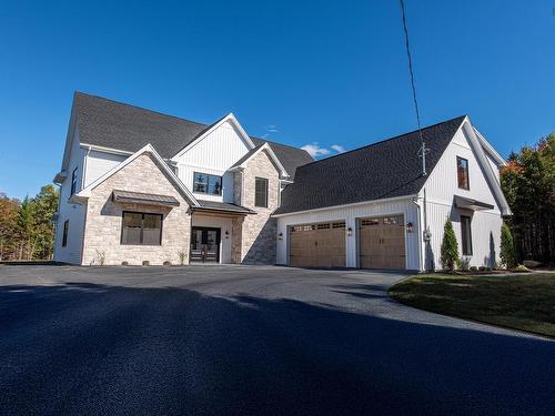 372 Canoe Crescent, Hammonds Plains, NS 