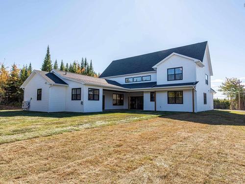 372 Canoe Crescent, Hammonds Plains, NS 