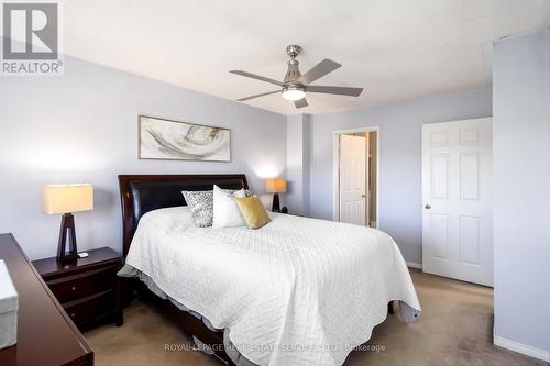 1584 Woodhenge Way, Mississauga, ON - Indoor Photo Showing Bedroom