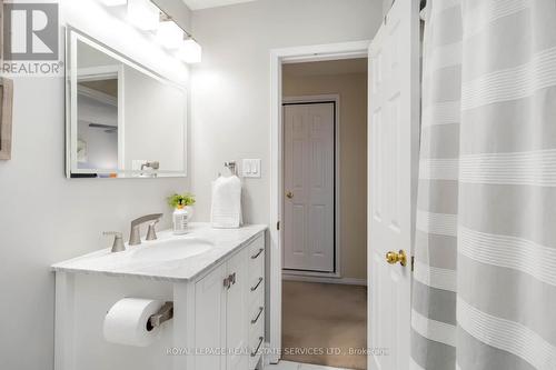 1584 Woodhenge Way, Mississauga, ON - Indoor Photo Showing Bathroom