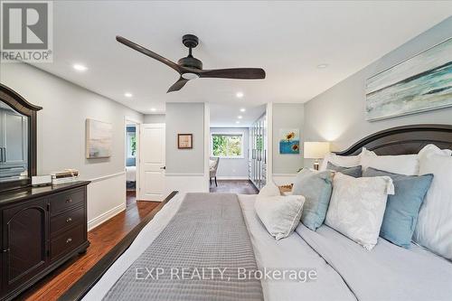 1923 Steepbank Crescent, Mississauga, ON - Indoor Photo Showing Bedroom