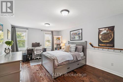 1923 Steepbank Crescent, Mississauga, ON - Indoor Photo Showing Bedroom