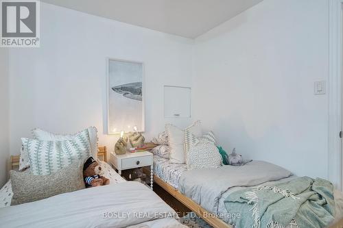 2972 Oslo Crescent, Mississauga, ON - Indoor Photo Showing Bedroom