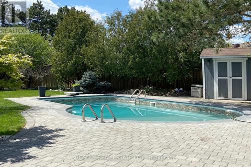 2972 Oslo Crescent, Mississauga, ON - Outdoor With In Ground Pool