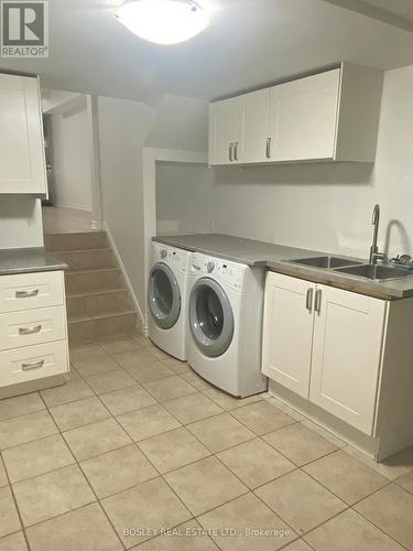 2972 Oslo Crescent, Mississauga, ON - Indoor Photo Showing Laundry Room