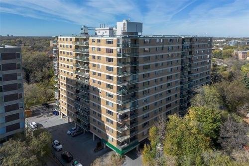 6F-300 Roslyn Rd, Winnipeg, MB 