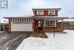 4 ALBACORE CRESCENT  Toronto, ON M1H 2L3