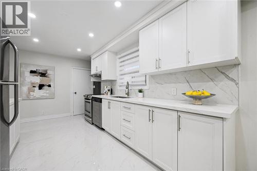 53 Nicklin Crescent, Guelph, ON - Indoor Photo Showing Kitchen