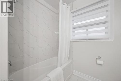 53 Nicklin Crescent, Guelph, ON - Indoor Photo Showing Bathroom