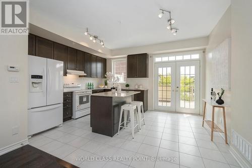 73 Cathedral High Street, Markham, ON - Indoor Photo Showing Kitchen
