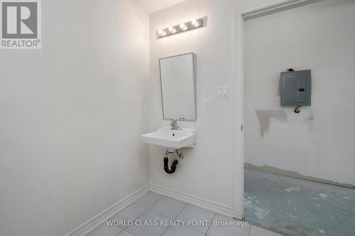 73 Cathedral High Street, Markham, ON - Indoor