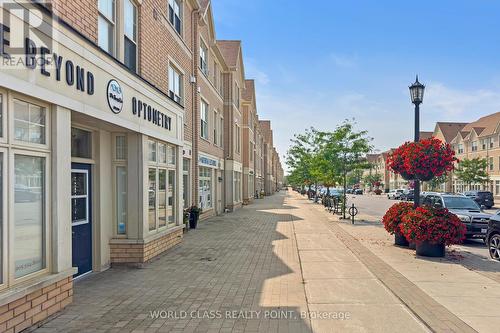 73 Cathedral High Street, Markham, ON - Outdoor
