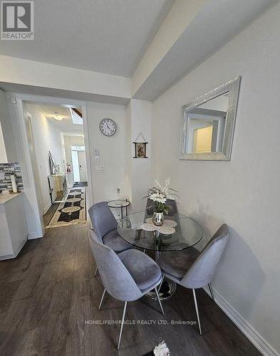 296 Okanagan Path, Oshawa, ON - Indoor Photo Showing Dining Room