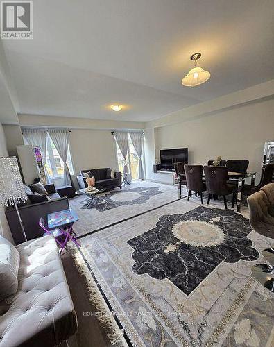 296 Okanagan Path, Oshawa, ON - Indoor
