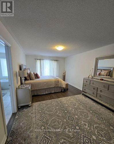 296 Okanagan Path, Oshawa, ON - Indoor Photo Showing Bedroom