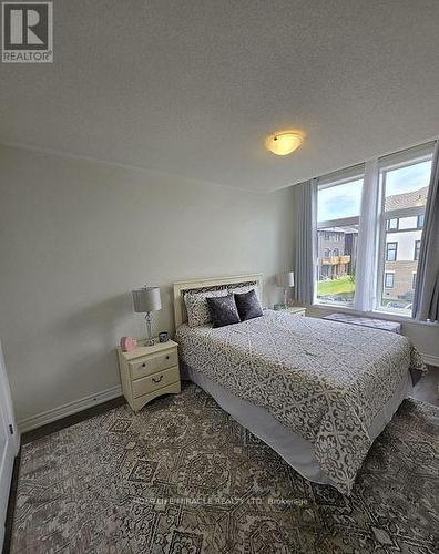 296 Okanagan Path, Oshawa, ON - Indoor Photo Showing Bedroom