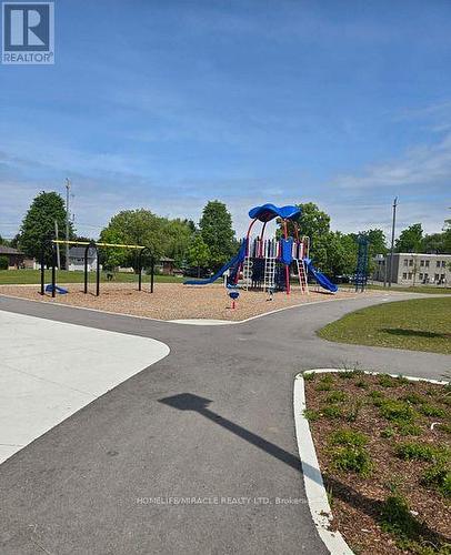 296 Okanagan Path, Oshawa, ON - Outdoor