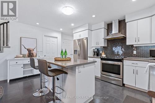 50 - 1220 Riverbend Road, London South (South B), ON - Indoor Photo Showing Kitchen With Upgraded Kitchen