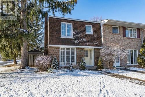 105 - 302 KINTYRE PRIVATE  Ottawa, ON K2C 3M6