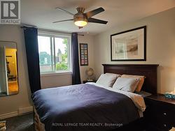 Large window, ceiling fan included - 