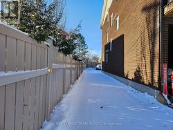 Laneway to one parking space in the back - 