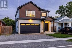 126 CHETWOOD STREET  St. Catharines (Western Hill), ON L2S 2A9