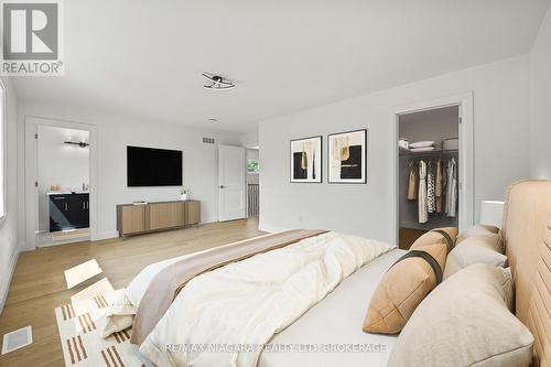 126 Chetwood Street, St. Catharines (Western Hill), ON - Indoor Photo Showing Bedroom