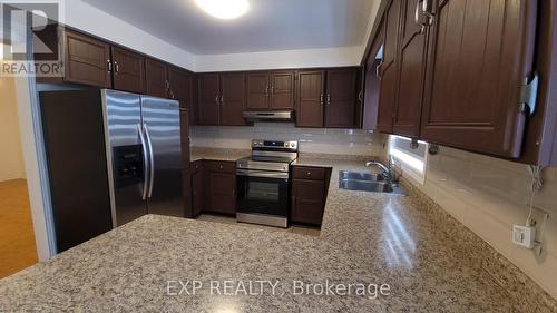 4483 Radisson Crescent, Mississauga, ON - Indoor Photo Showing Kitchen With Stainless Steel Kitchen With Double Sink