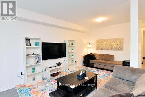 150 Winters Way, Shelburne, ON - Indoor Photo Showing Living Room