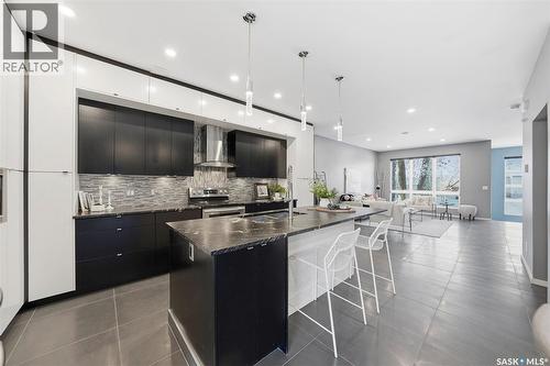 1310 Empress Avenue, Saskatoon, SK - Indoor Photo Showing Kitchen With Upgraded Kitchen