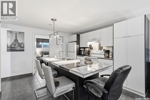 1310 Empress Avenue, Saskatoon, SK - Indoor