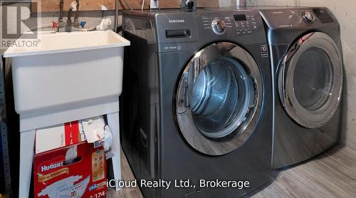 4758 Allegheny Road, Mississauga, ON - Indoor Photo Showing Laundry Room