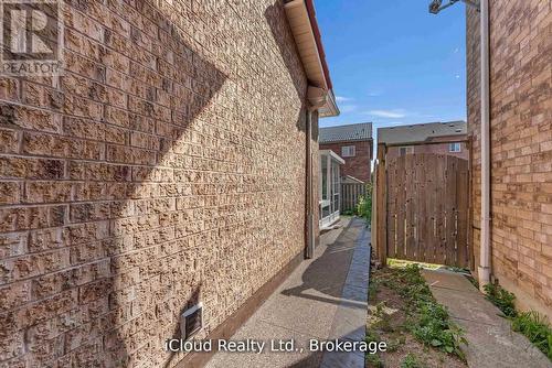 4758 Allegheny Road, Mississauga, ON - Outdoor