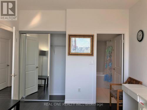4010 - 386 Yonge Street, Toronto, ON - Indoor Photo Showing Other Room