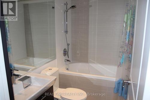 4010 - 386 Yonge Street, Toronto, ON - Indoor Photo Showing Bathroom