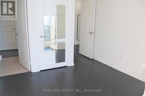 4010 - 386 Yonge Street, Toronto, ON - Indoor Photo Showing Other Room