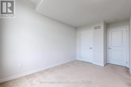 384 Okanagan Path, Oshawa, ON - Indoor Photo Showing Other Room