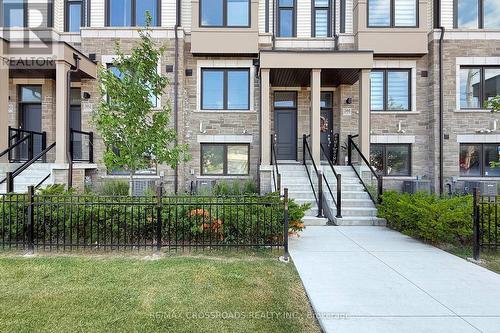 384 Okanagan Path, Oshawa, ON - Outdoor With Facade