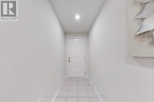 384 Okanagan Path, Oshawa, ON - Indoor Photo Showing Other Room
